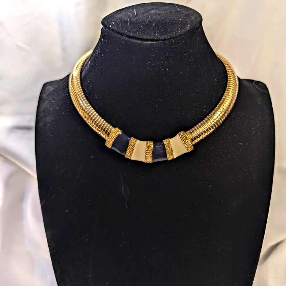 Vintage Gay Boyer Elegant Gold Tone Cream And Black Enamel Omega Choker Necklace